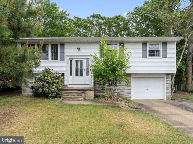 9 COOPER DR, Somers Point, NJ 08244