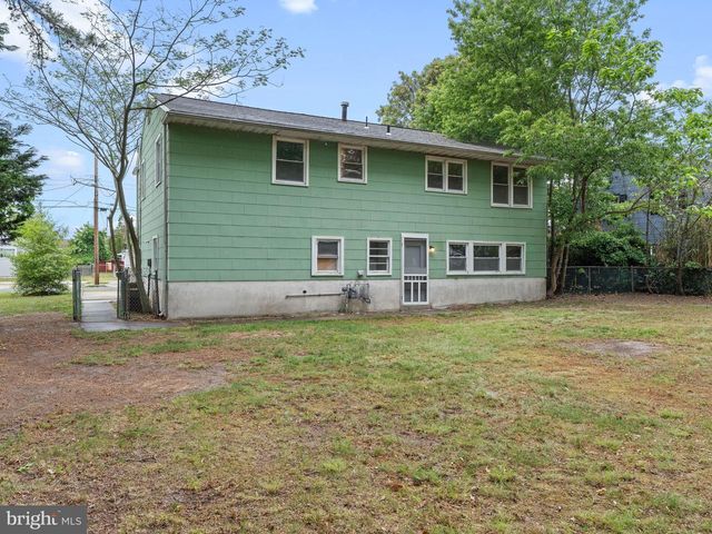 9 COOPER DR, Somers Point, NJ 08244