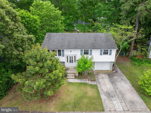 9 COOPER DR, Somers Point, NJ 08244