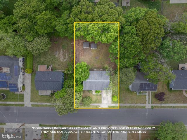 9 COOPER DR, Somers Point, NJ 08244