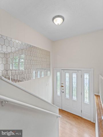 9 COOPER DR, Somers Point, NJ 08244