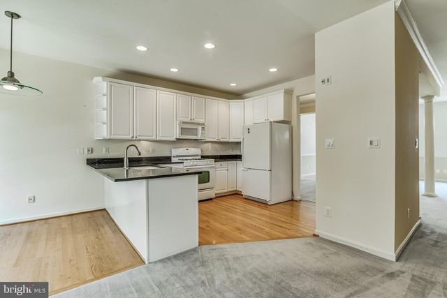 122 SHEPHERDSON LN NE, Vienna, VA 22180