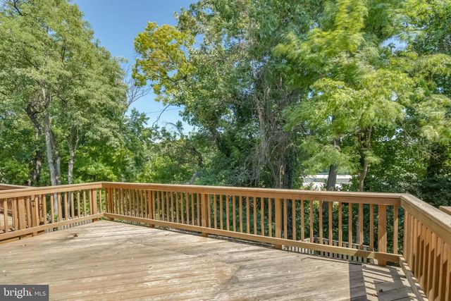 122 SHEPHERDSON LN NE, Vienna, VA 22180