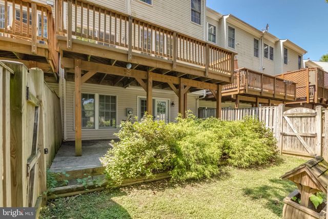 122 SHEPHERDSON LN NE, Vienna, VA 22180