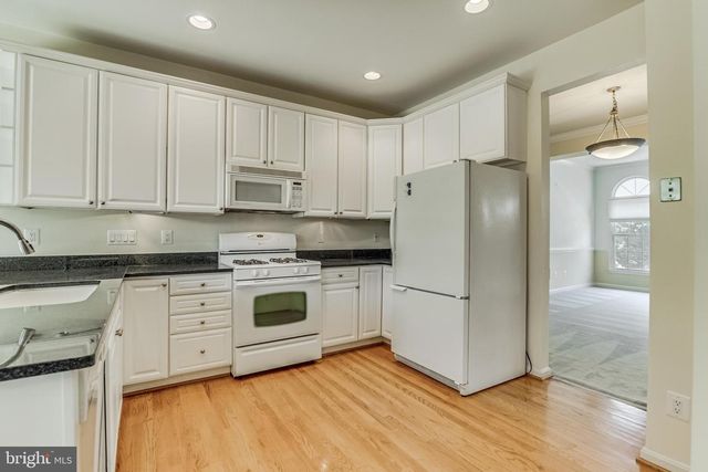 122 SHEPHERDSON LN NE, Vienna, VA 22180