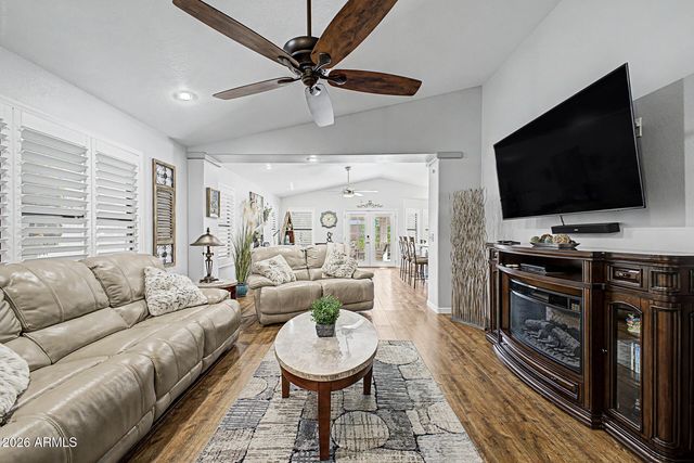 3807 W RUNION Drive, Glendale, AZ 85308
