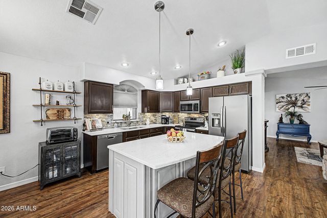 3807 W RUNION Drive, Glendale, AZ 85308