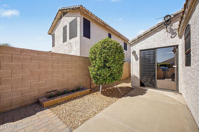 3807 W RUNION Drive, Glendale, AZ 85308
