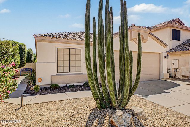 3807 W RUNION Drive, Glendale, AZ 85308