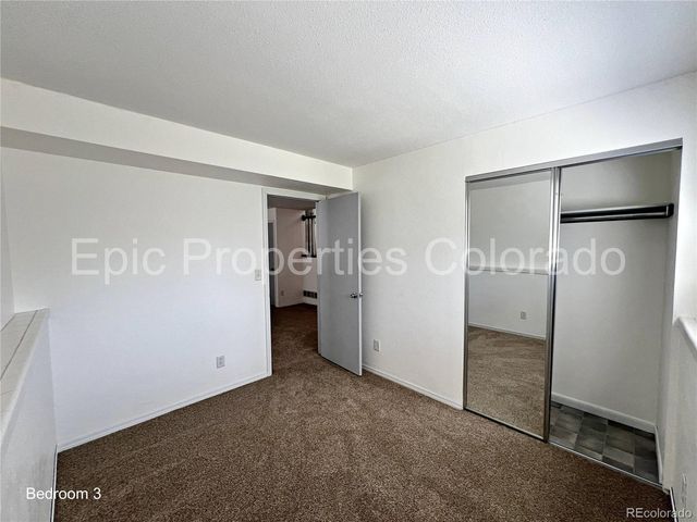 2738 S Telluride Court, Aurora, CO 80013