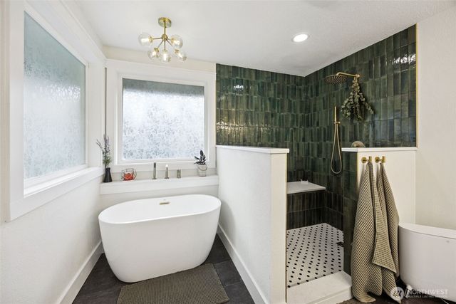 2927 27th Lane NE, Olympia, WA 98506