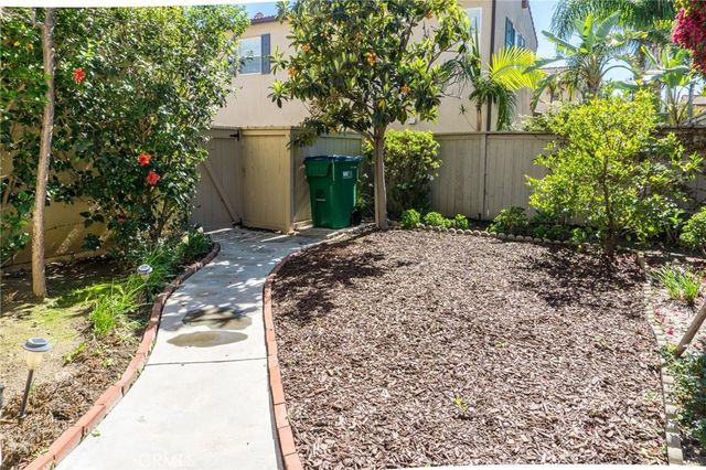 99 Waterman 154, Irvine, CA 92602