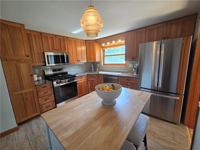 1830 Duncan Ave, Mccandless, PA 15101