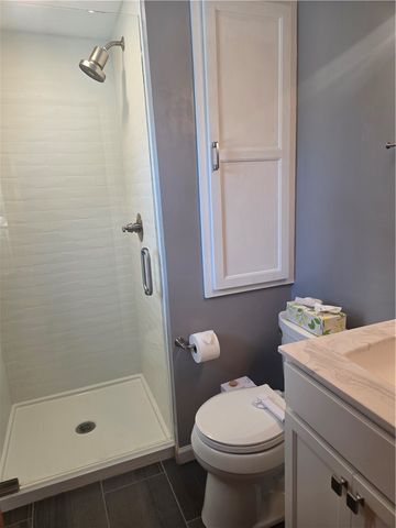 1830 Duncan Ave, Mccandless, PA 15101
