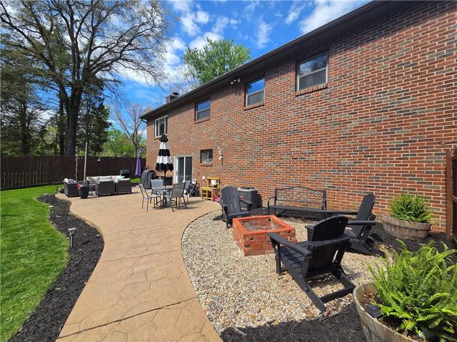 1830 Duncan Ave, Mccandless, PA 15101