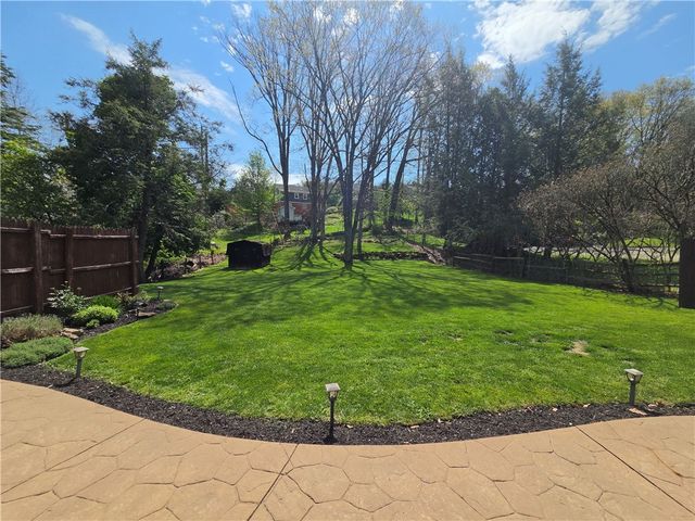 1830 Duncan Ave, Mccandless, PA 15101