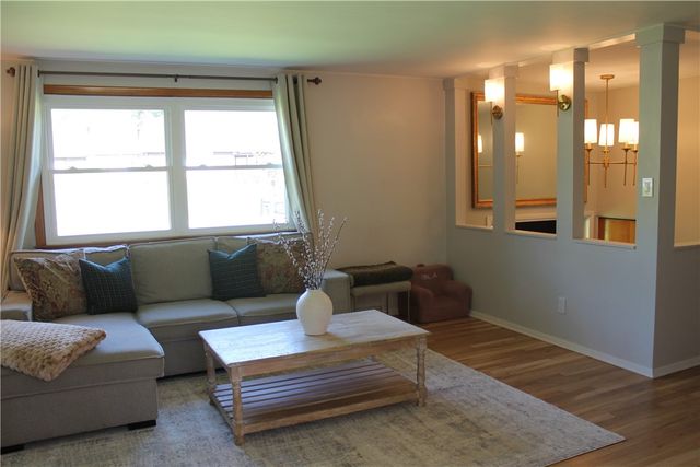 1830 Duncan Ave, Mccandless, PA 15101