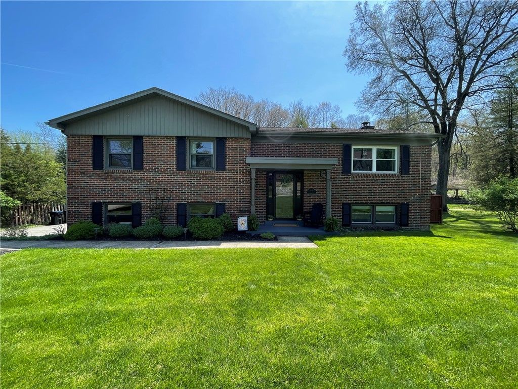 1830 Duncan Ave, Mccandless, PA 15101