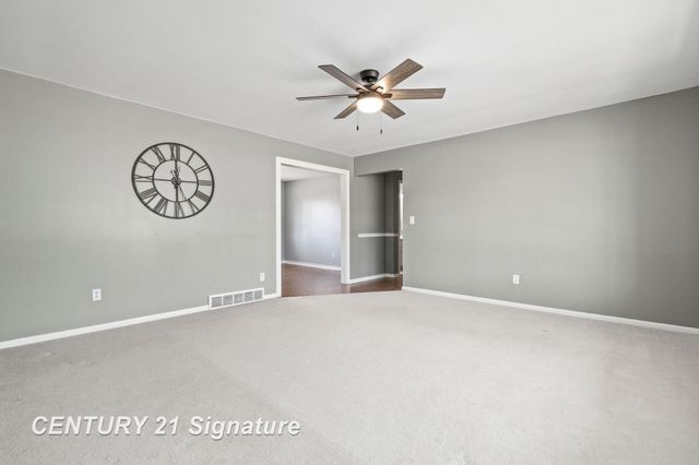 3690 Waterloo Drive, Saginaw, MI 48603