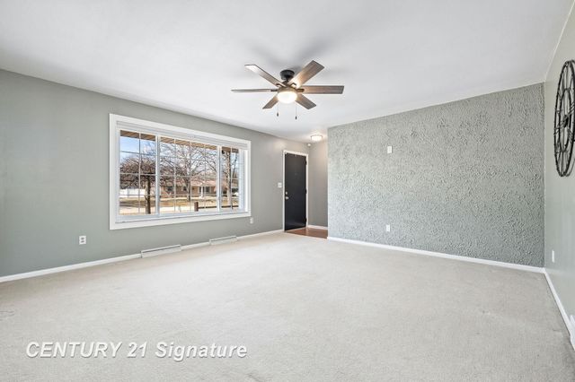 3690 Waterloo Drive, Saginaw, MI 48603