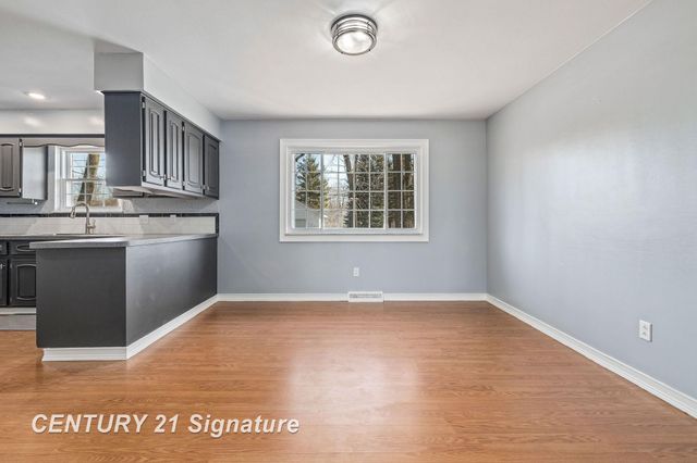 3690 Waterloo Drive, Saginaw, MI 48603