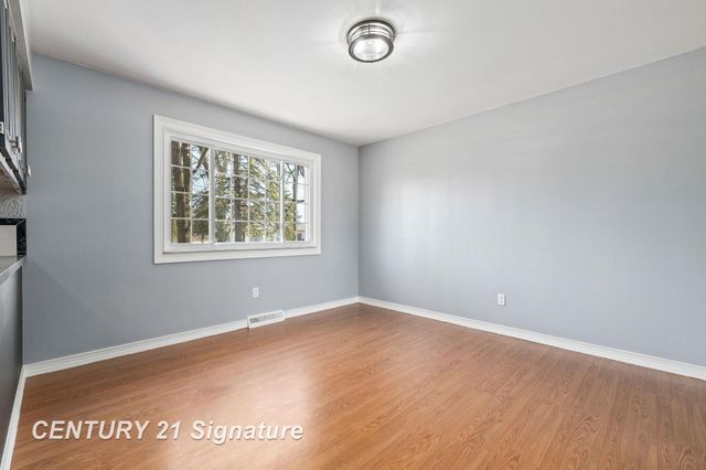 3690 Waterloo Drive, Saginaw, MI 48603