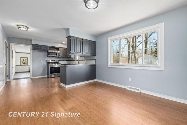 3690 Waterloo Drive, Saginaw, MI 48603