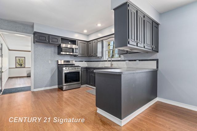 3690 Waterloo Drive, Saginaw, MI 48603