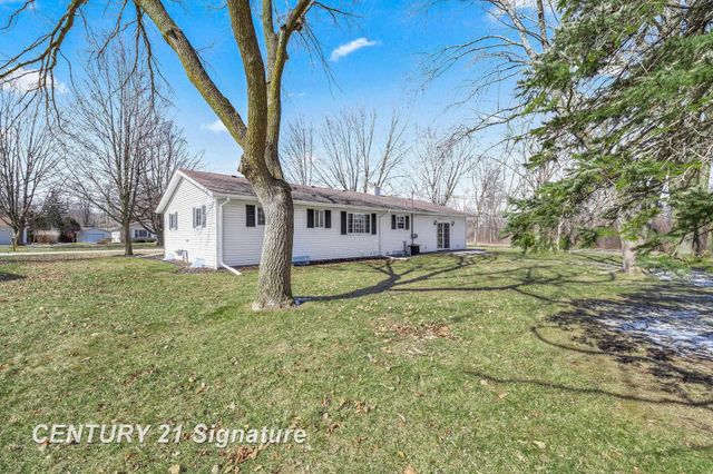 3690 Waterloo Drive, Saginaw, MI 48603