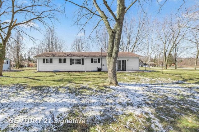 3690 Waterloo Drive, Saginaw, MI 48603