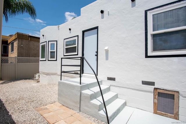 4563 Rainier Ave, San Diego, CA 92120