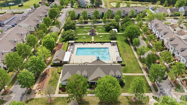 16917 Doe Valley Court, Cornelius, NC 28031