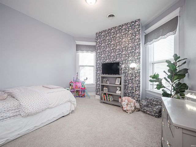 1403 SE Second St Street, Evansville, IN 47713