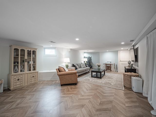 1403 SE Second St Street, Evansville, IN 47713