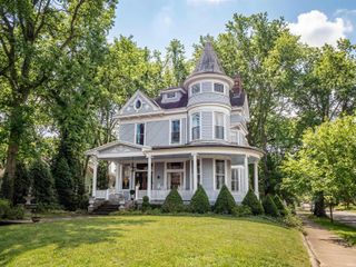 1403 SE Second St Street, Evansville, IN 47713