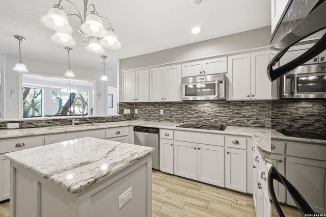13102 Hunters Ledge, San Antonio, TX 78230