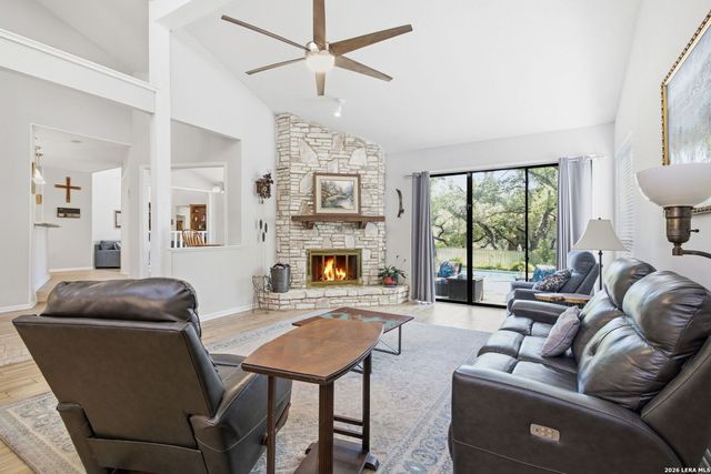 13102 Hunters Ledge, San Antonio, TX 78230
