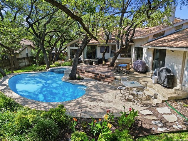 13102 Hunters Ledge, San Antonio, TX 78230