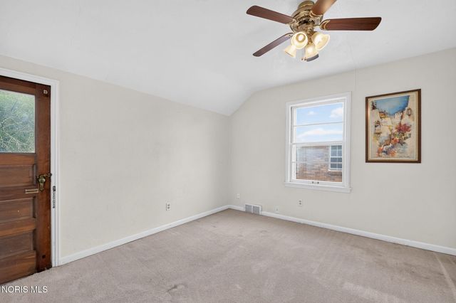 1642 Norcross Drive, Oregon, OH 43616