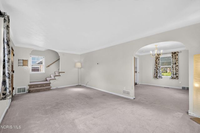 1642 Norcross Drive, Oregon, OH 43616