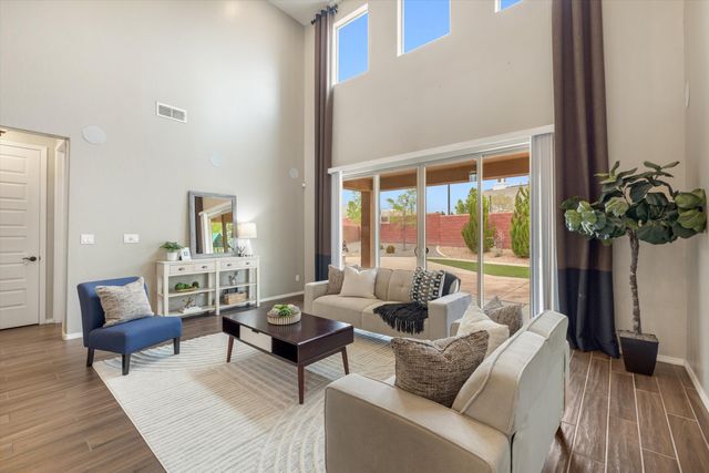 3411 Llano Vista Loop NE, Rio Rancho, NM 87124