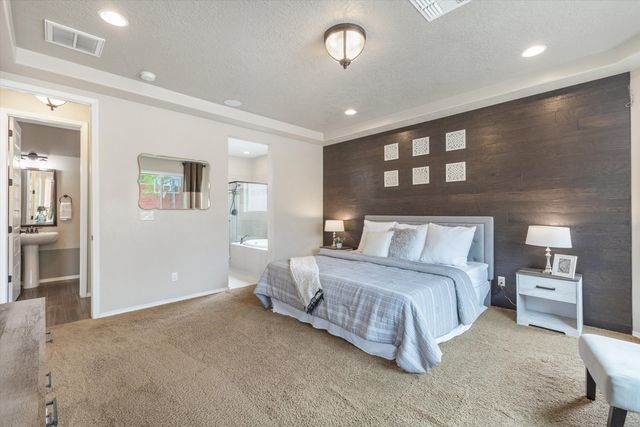 3411 Llano Vista Loop NE, Rio Rancho, NM 87124