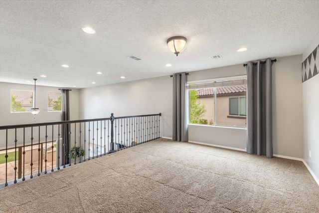 3411 Llano Vista Loop NE, Rio Rancho, NM 87124