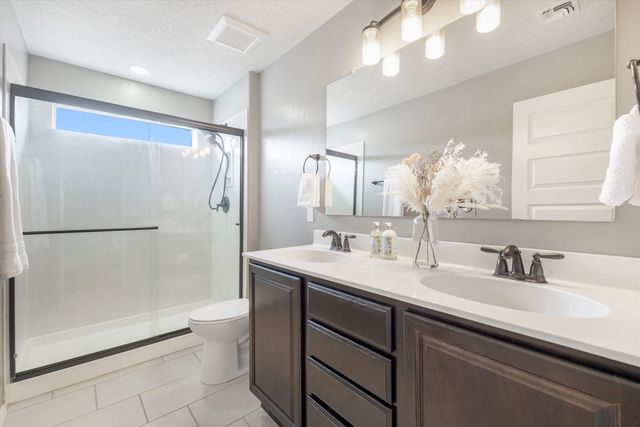 3411 Llano Vista Loop NE, Rio Rancho, NM 87124