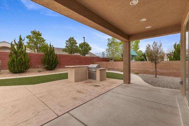 3411 Llano Vista Loop NE, Rio Rancho, NM 87124
