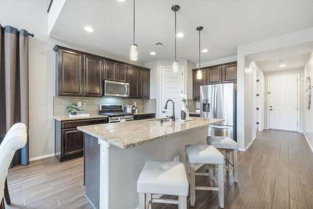 3411 Llano Vista Loop NE, Rio Rancho, NM 87124