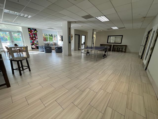 19390 Collins Ave 123, Sunny Isles Beach, FL 33160