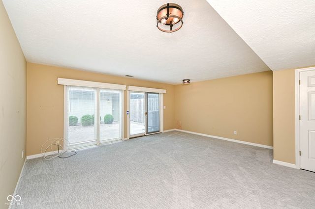 5262 Whisperwood Lane 258, Indianapolis, IN 46226