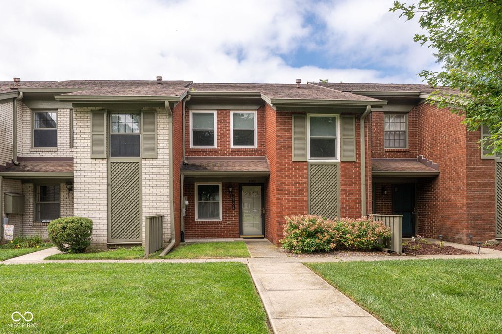 5262 Whisperwood Lane 258, Indianapolis, IN 46226