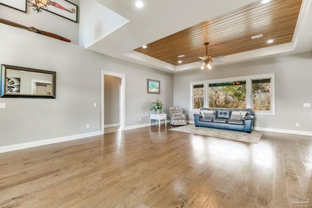 4940 Palmer Ridge Dr, Milton, FL 32570